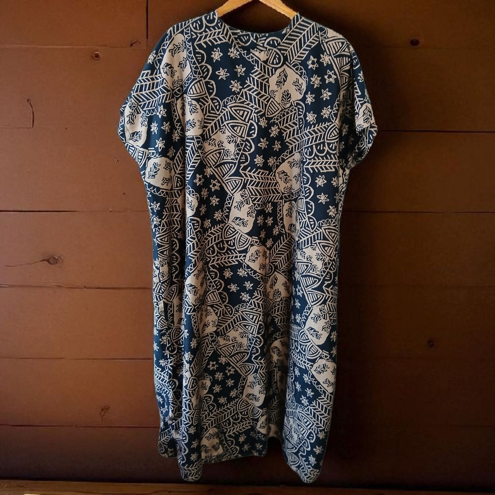 Black/tan Patterned Long Sleeve Dress